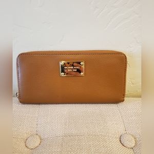 MK wallet